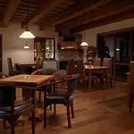 Singer Hotel