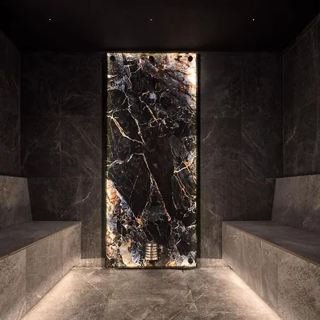 Singer Hotel 4*