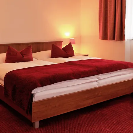 Singer Ludvíkov